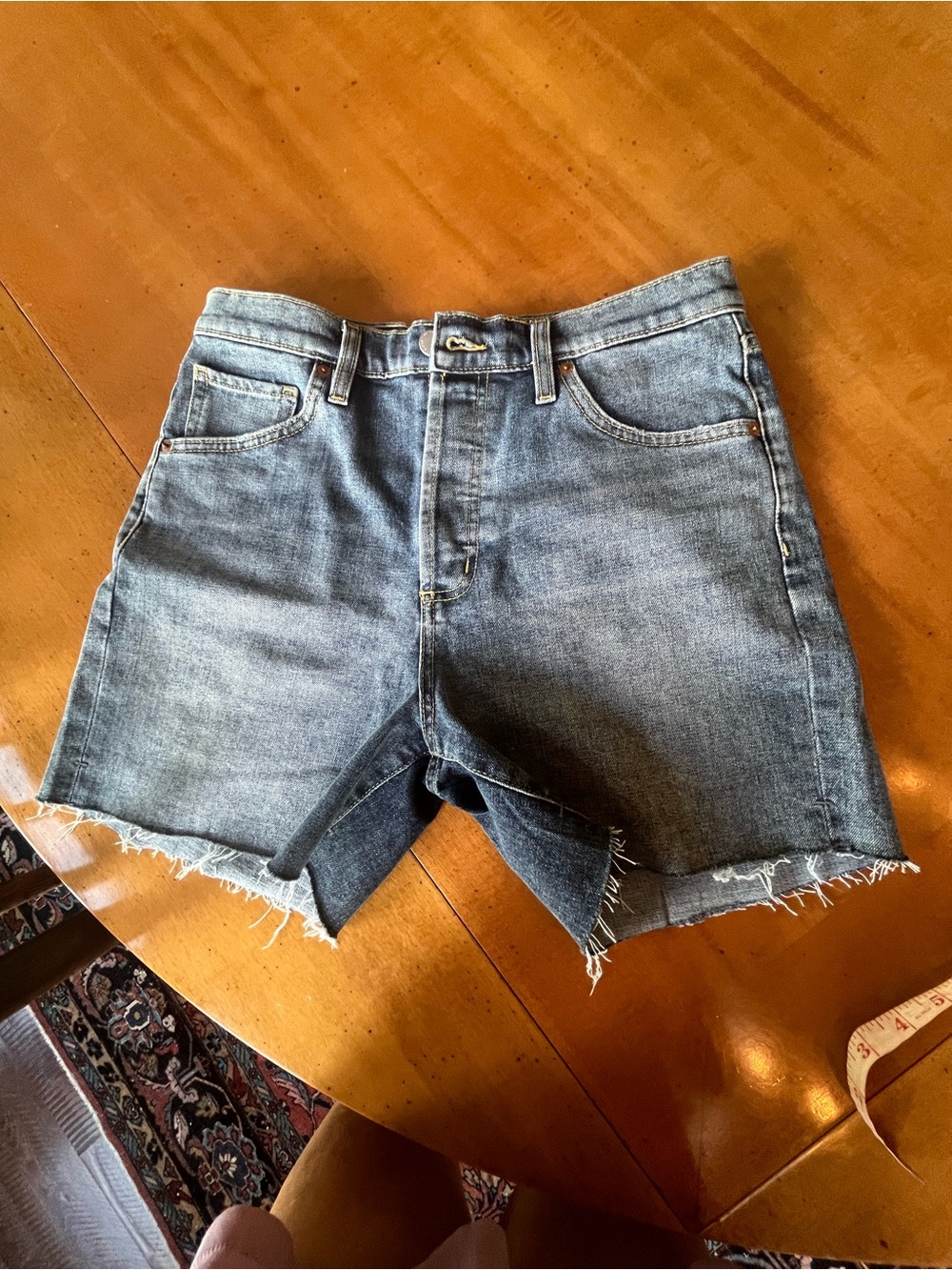 DU/ER faded denim cut off shorts.